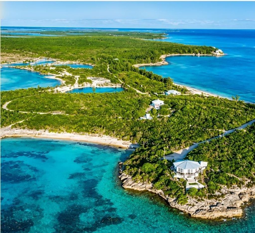 Flamingo Hills, Cat Island