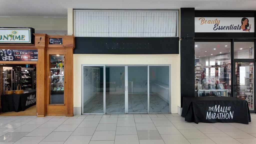 Mall At Marathon, New Providence/Paradise Island