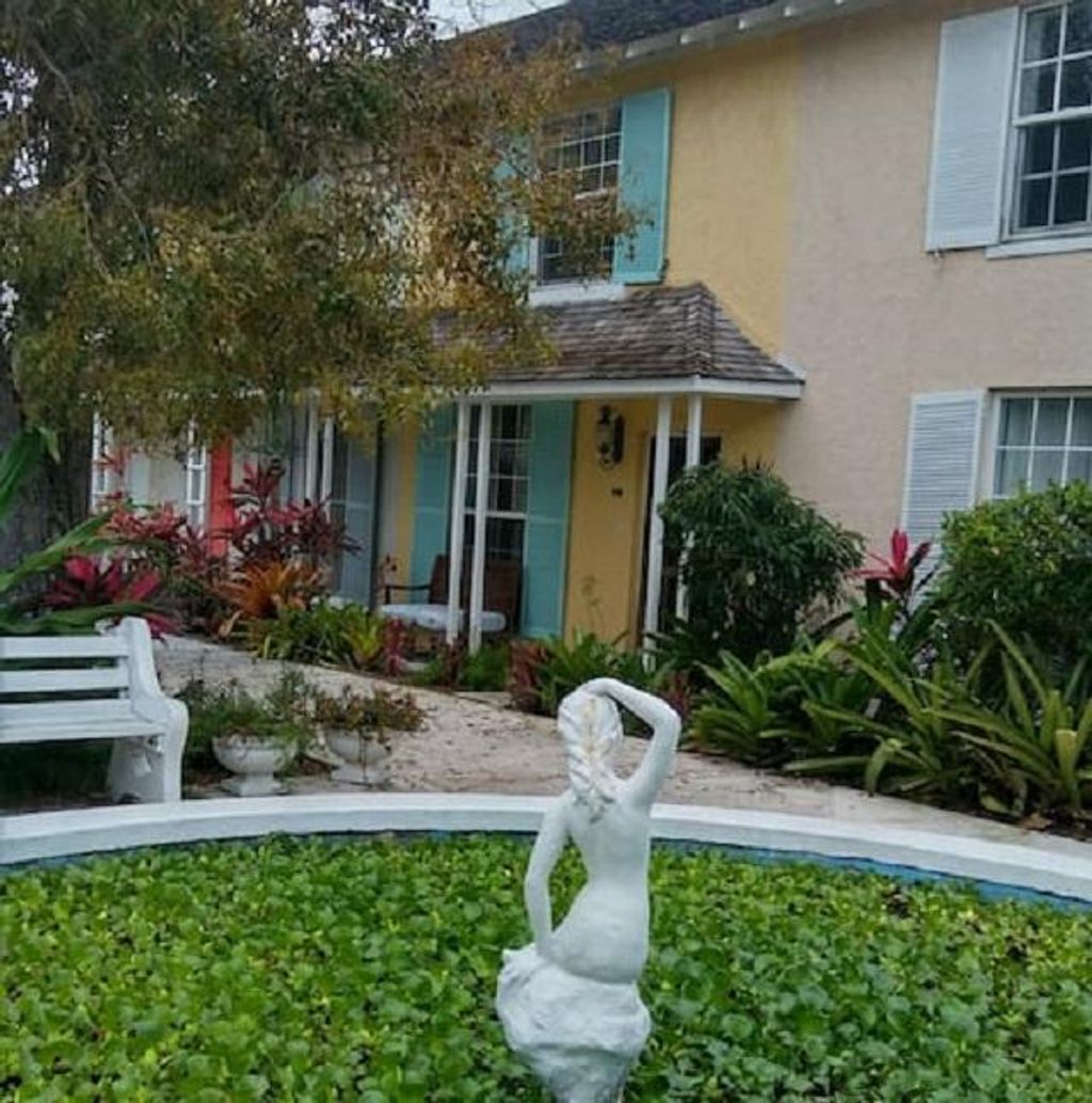West Bay Street 24, New Providence/Paradise Island