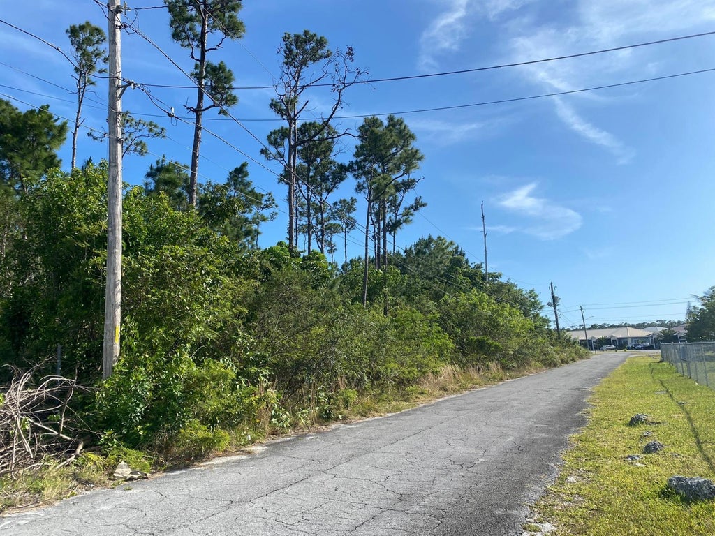 Peacock Lane, Grand Bahama/Freeport Property Listing MLS® 57392