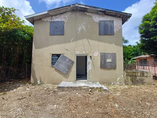 East Street North Du-plex, New Providence/Paradise Island