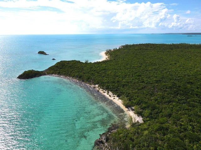 Elevated Waterfront Lot, Long Island