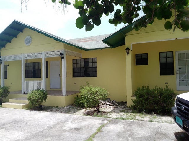 Queen's Highway Duplex, Andros