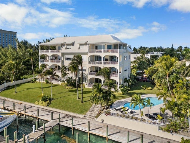 Yolanda 3, New Providence/Paradise Island