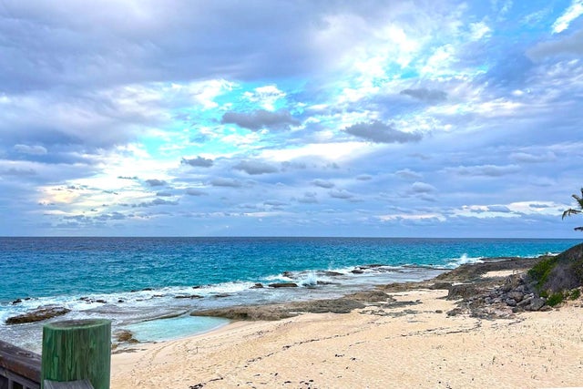 Stella Maris Lot, Long Island