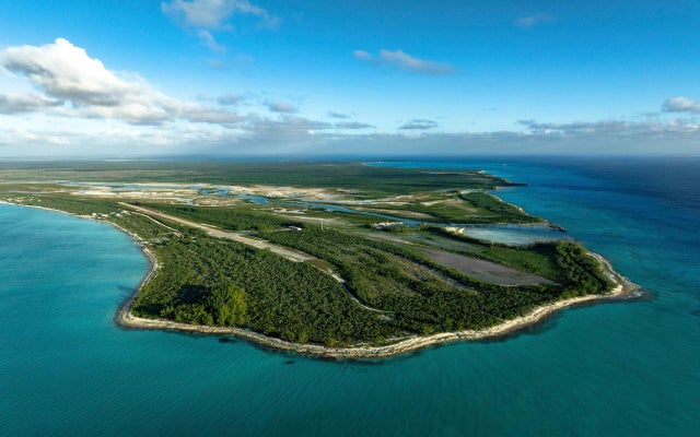 Hawk's Nest Resort, Cat Island