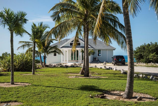 Blue House, Eleuthera