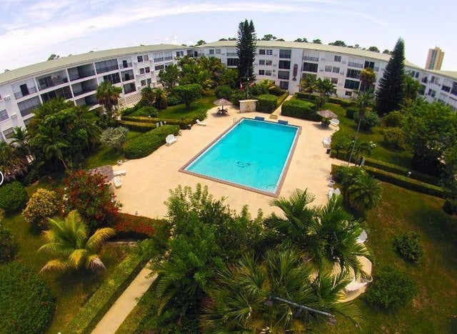 Jansel Court 303, Grand Bahama/Freeport