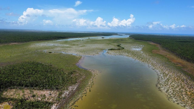 Lot A Queens Highway, Andros