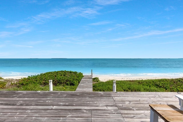 18 Queens Highway, Exuma & Exuma Cays