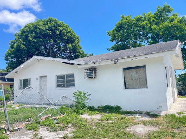 Malcolm Road Home, New Providence/Paradise Island