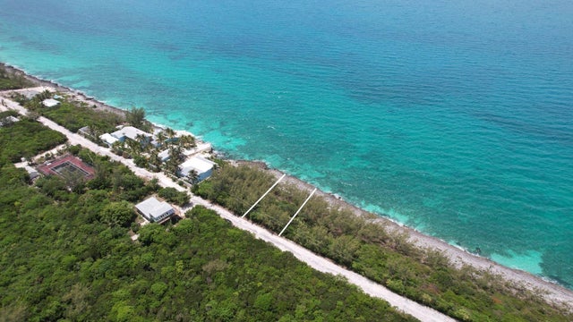 Waterfront Rainbow Bay, Eleuthera