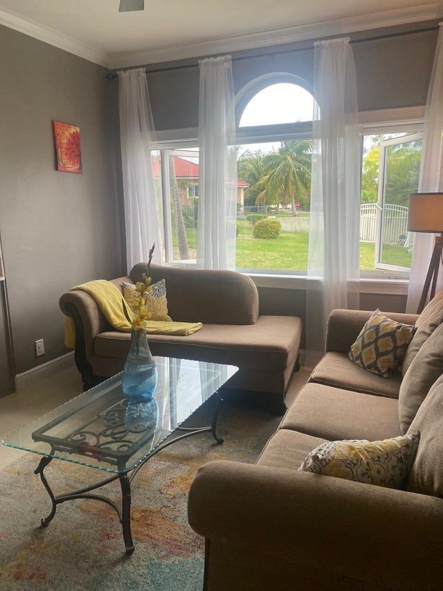 Harrow Place 11, Grand Bahama/Freeport