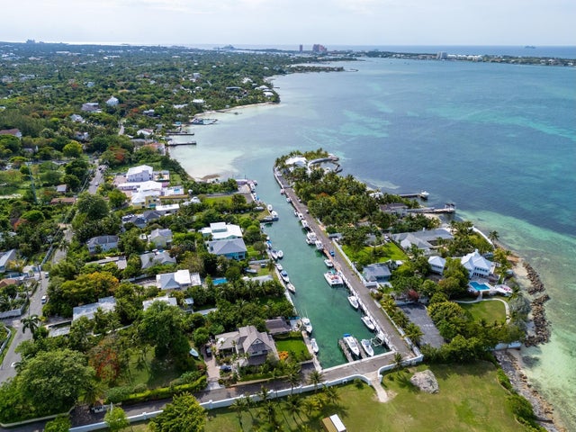 Home Fox Hill Creek &, New Providence/Paradise Island