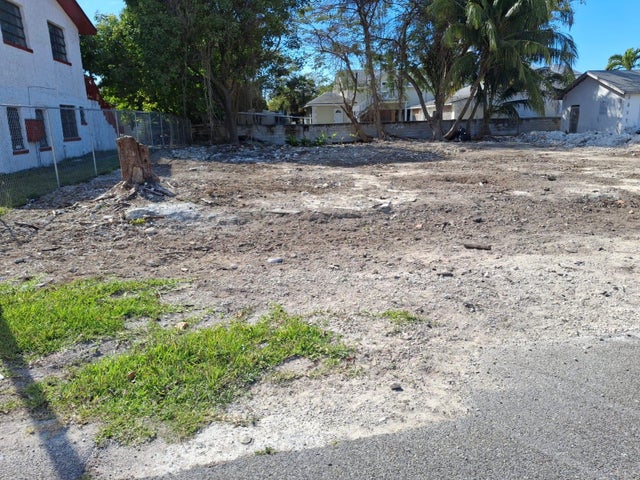 Yamacraw Vacant Lot!, New Providence/Paradise Island