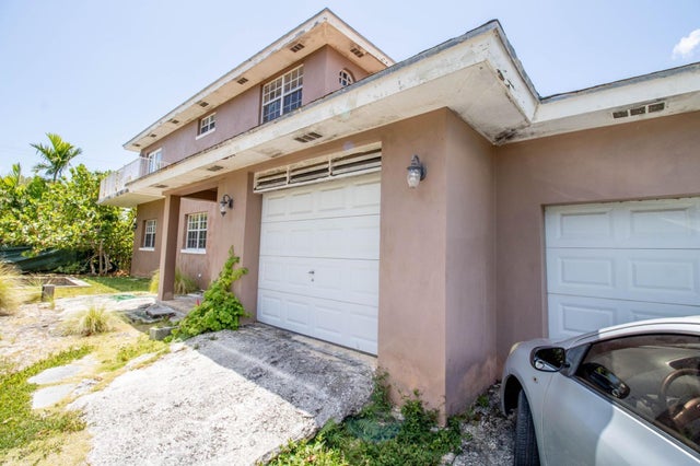 Deals Heights 17, New Providence/Paradise Island