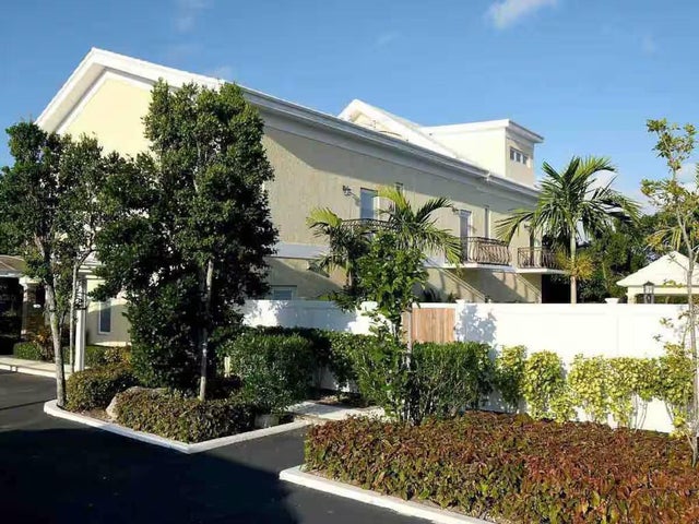 2/2.5 Lyford Hills Unit 5, New Providence/Paradise Island