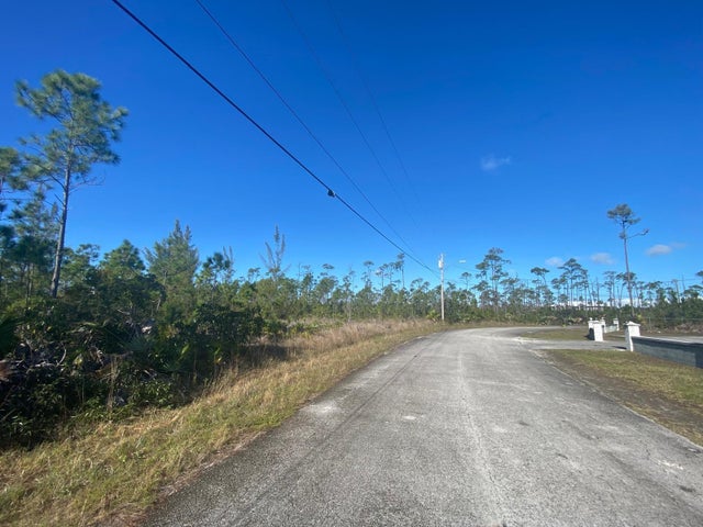 8 Boathook Avenue, Freeport 1, Grand Bahama/Freeport