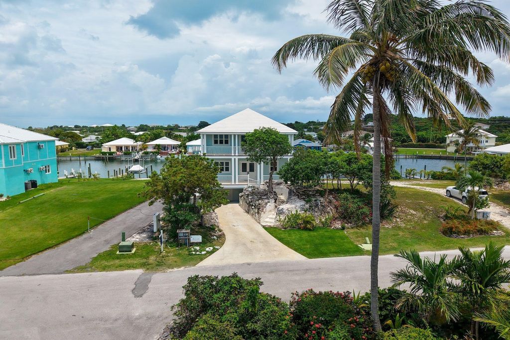 Harbour Daze, Abaco
