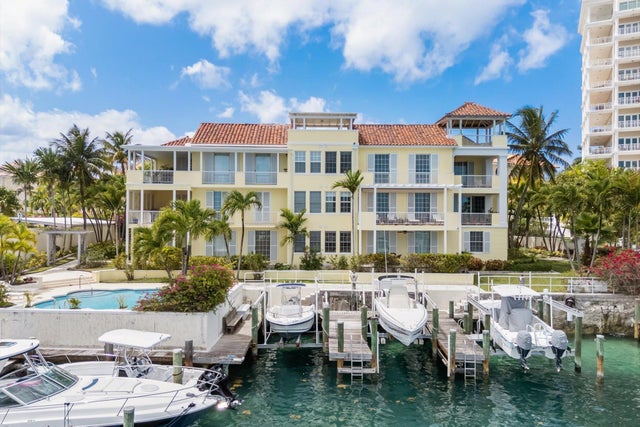 Noble House 2, New Providence/Paradise Island