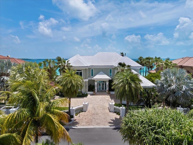 38 Ocean Club Drive, New Providence/Paradise Island
