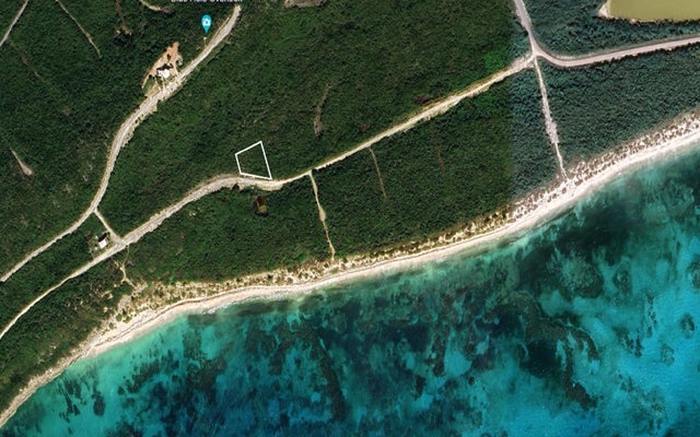 Columbus Landing Lot 10, San Salvador