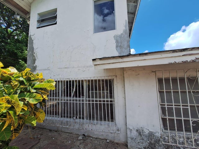 Victoria Blvd Triplex, New Providence/Paradise Island