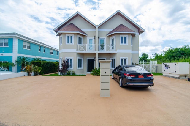 Island Close, Indigo 3, New Providence/Paradise Island