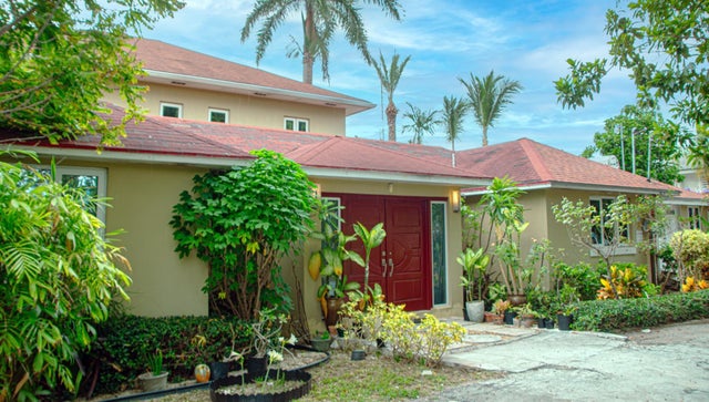 13 Pear Street, New Providence/Paradise Island