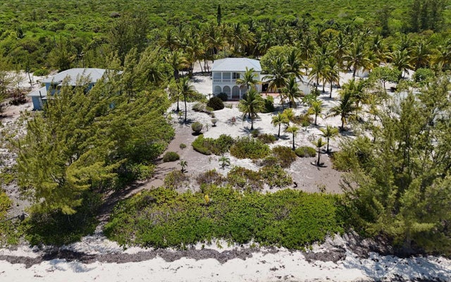 Kemps Bay Beachfront, Andros