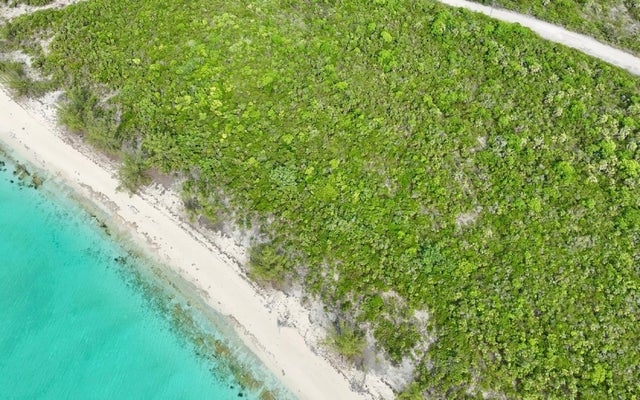 Lot 20, Hawks Nest, Cat Island