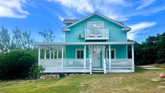 4 Rainbow Hill Circle, Eleuthera