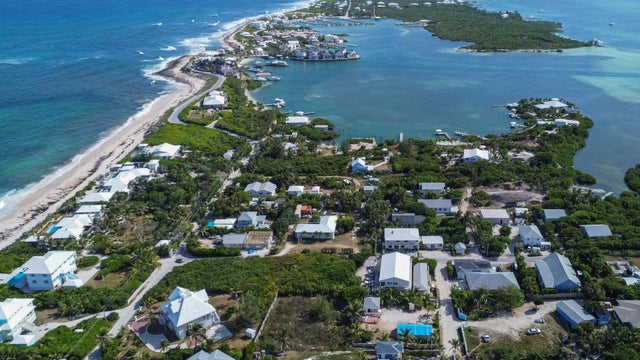 Centerline Rd, Elbow Cay, Abaco