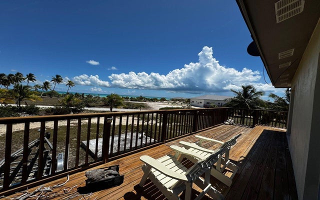 Fountain Bay Duplex, Cat Island