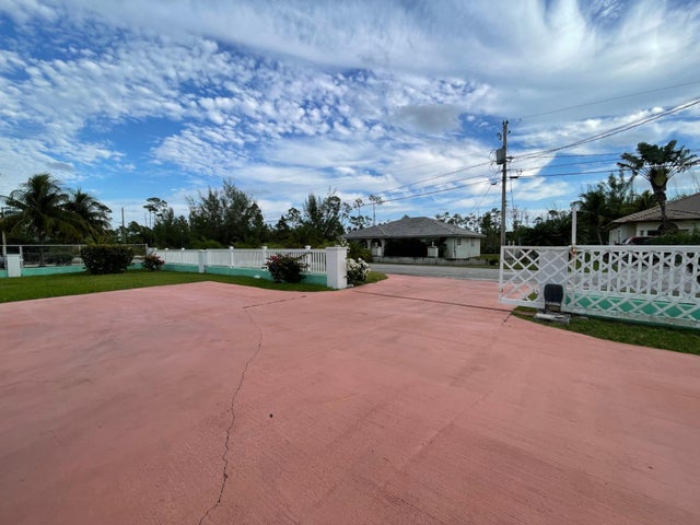 32 Ludford Ave Apt 1, Grand Bahama/Freeport