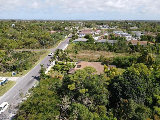 Bacardi Road, New Providence/Paradise Island