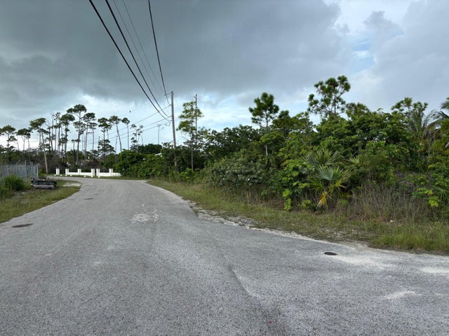 56 Queen Mab Drive 5, Grand Bahama/Freeport
