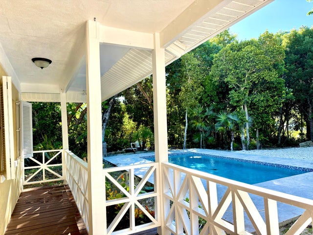 12 Cannon Drive, Grand Bahama/Freeport