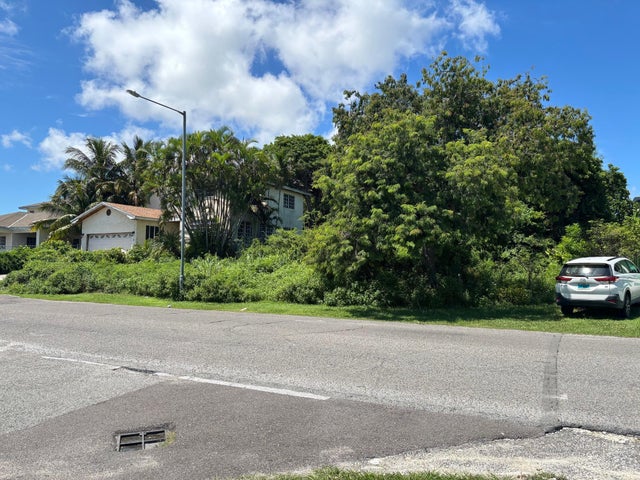 Eastwood, New Providence/Paradise Island