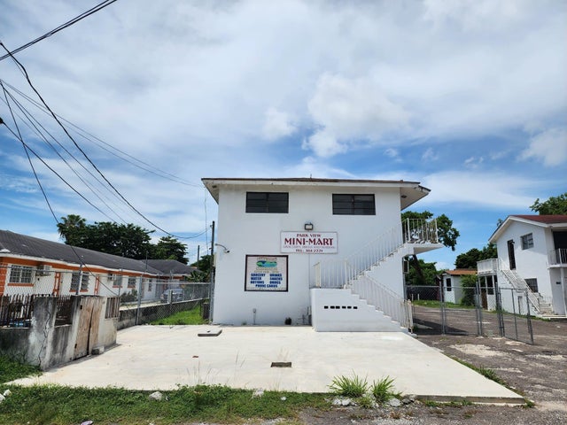 Fire Trail Road, New Providence/Paradise Island