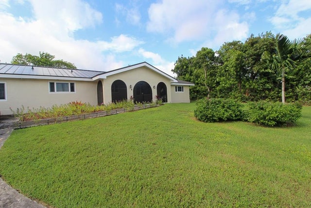 Hawaii Avenue, Grand Bahama/Freeport