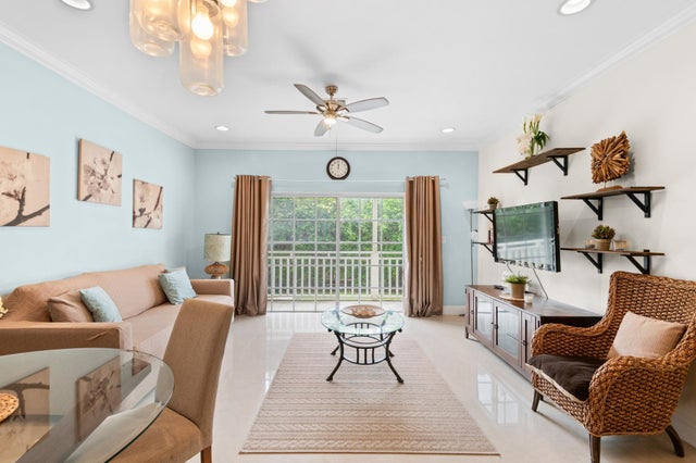 Venito, Atlantic Drive 110, New Providence/Paradise Island