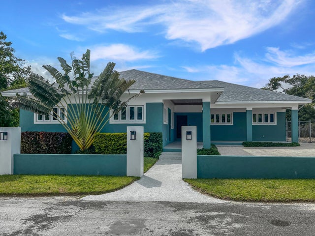 Prince Charles Drive, New Providence/Paradise Island