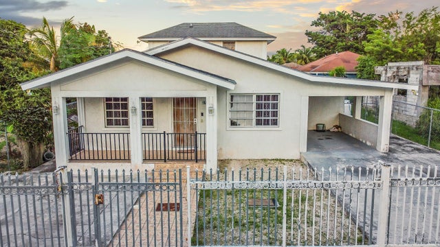 27 Park Forest Court, New Providence/Paradise Island