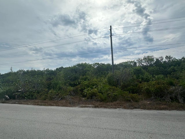 4 Lil Bluff Savannah Soun, Eleuthera