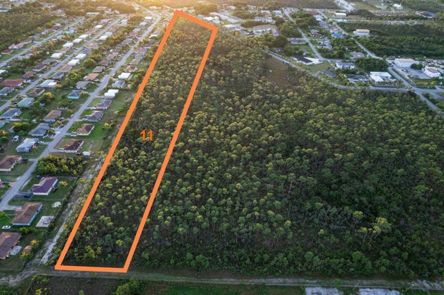 11 East Beach Drive, Grand Bahama/Freeport