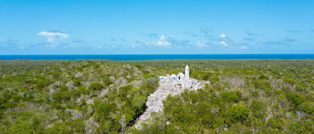 Smith's Bay, Cat Island, Cat Island