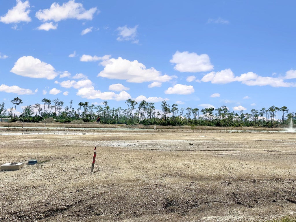 Lot 9, Windsor Lakes, New Providence/Paradise Island