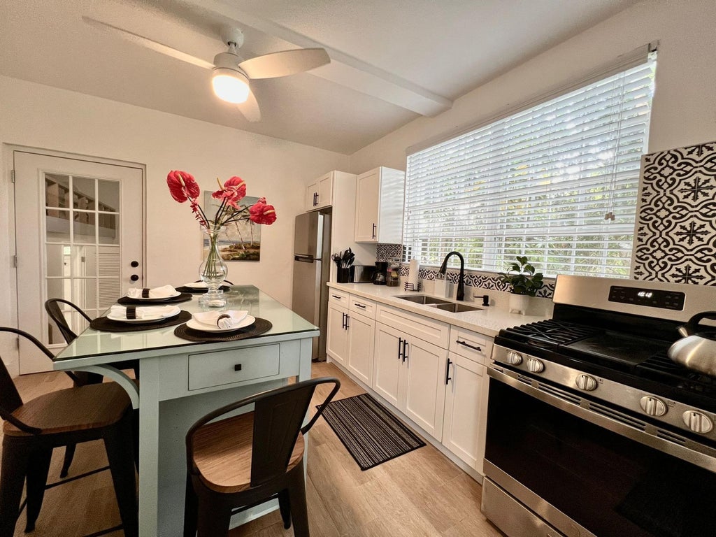 Dodge Road 15, New Providence/Paradise Island