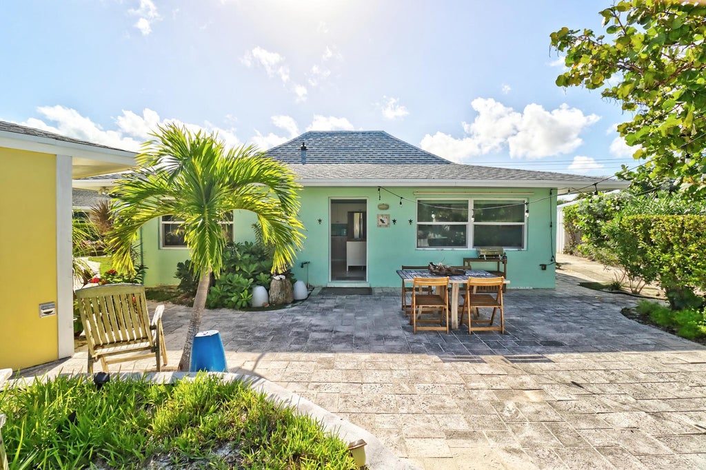 Surf Shack Beach Villas 714, Abaco